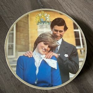 Princess Diana Biscuit Tin.